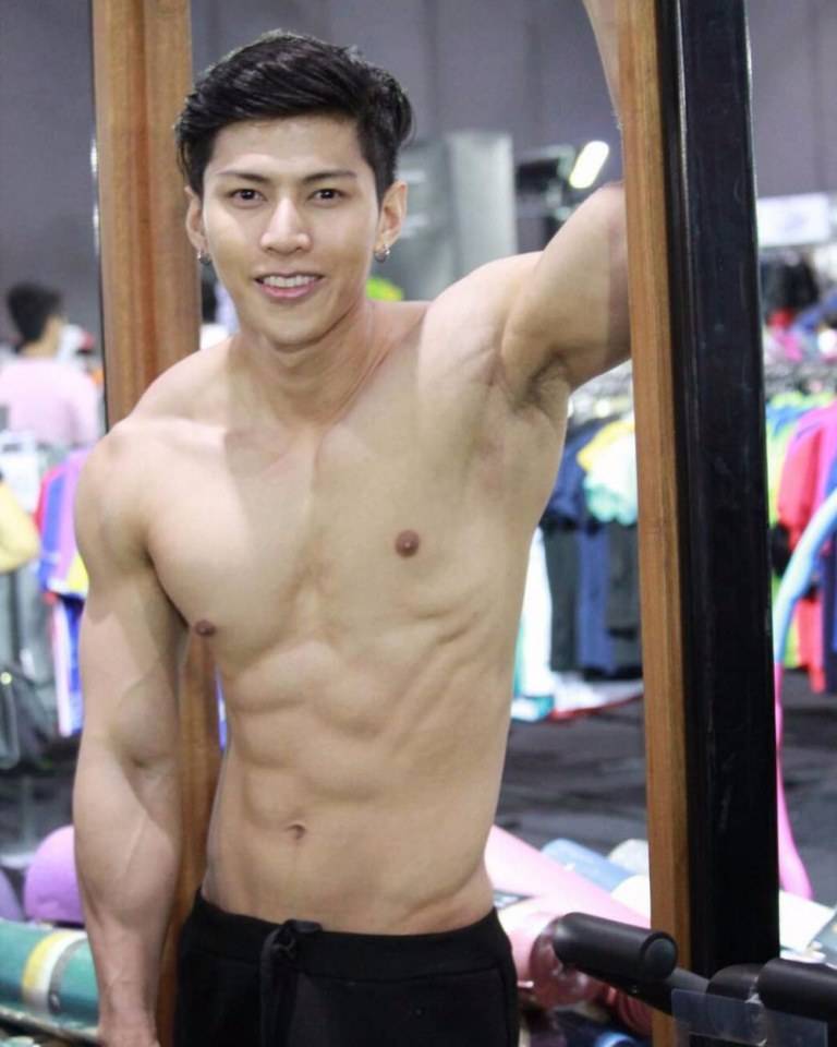 เลียยันไข่