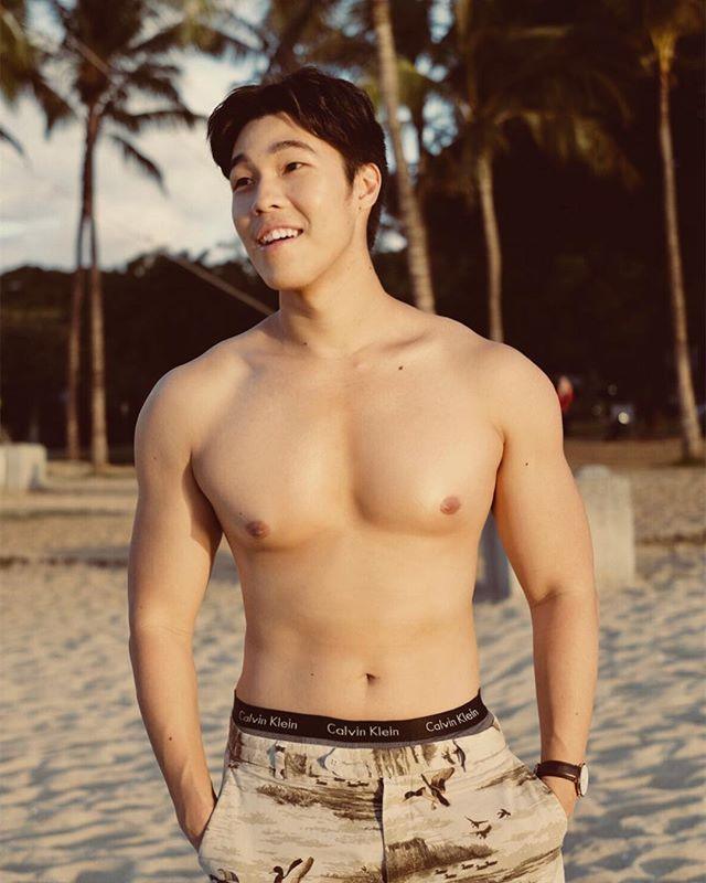 เลียยันไข่