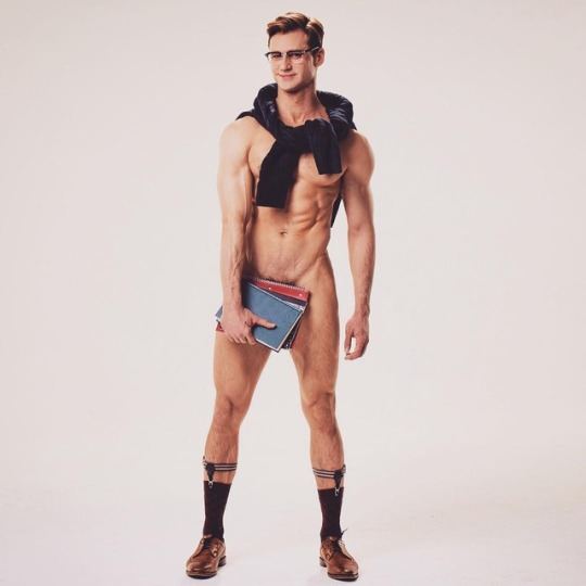hot male 279 (18+)