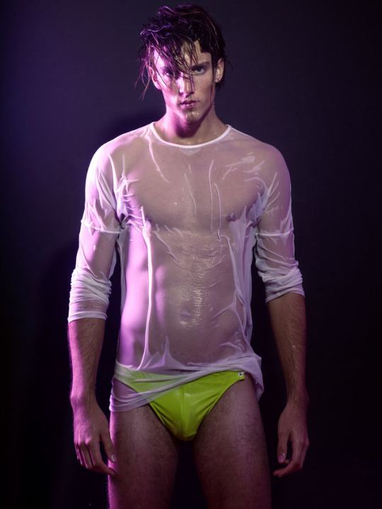 hot male 279 (18+)