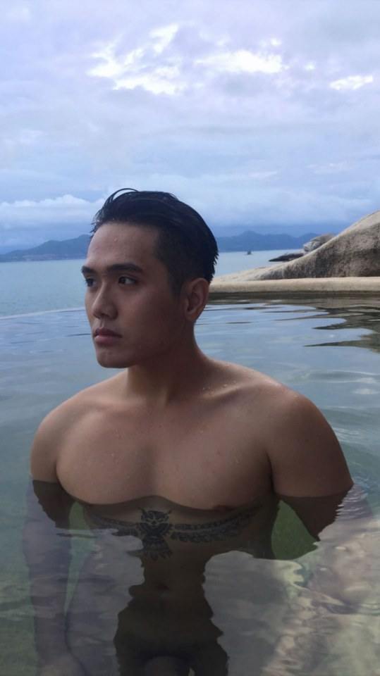 hot male 279 (18+)