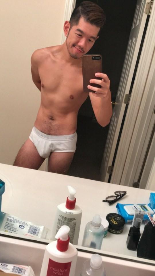 hot male 281 (18+)