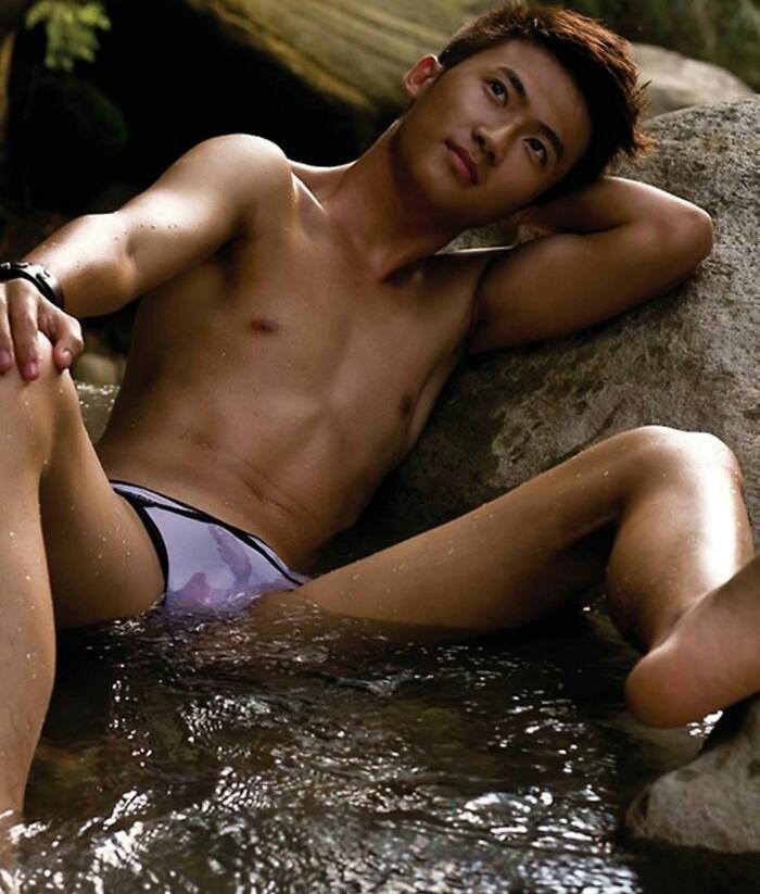 hot male 282 (18+)