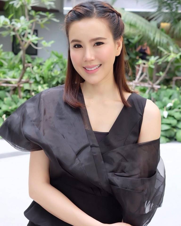 เจี๊ยบ-นิเทศศาตร์