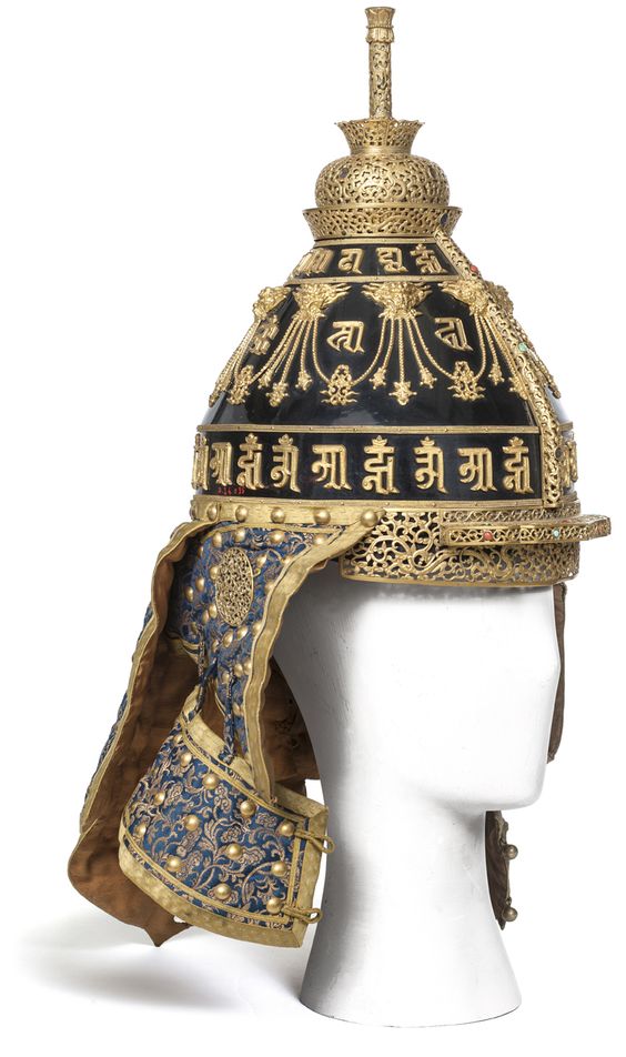 ฉลองพระองค์ฮ่องเต้: เสื้อคลุมมังกรและสัญลักษณ์แห่งองค์จักรพรรดิ