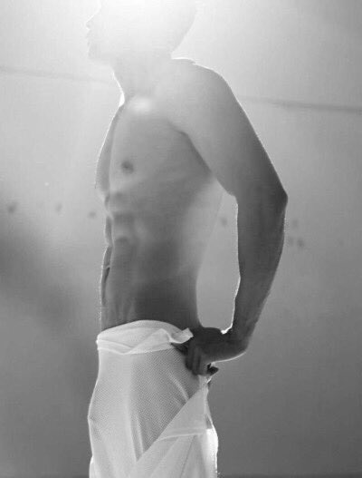 หล่อกำลังดี