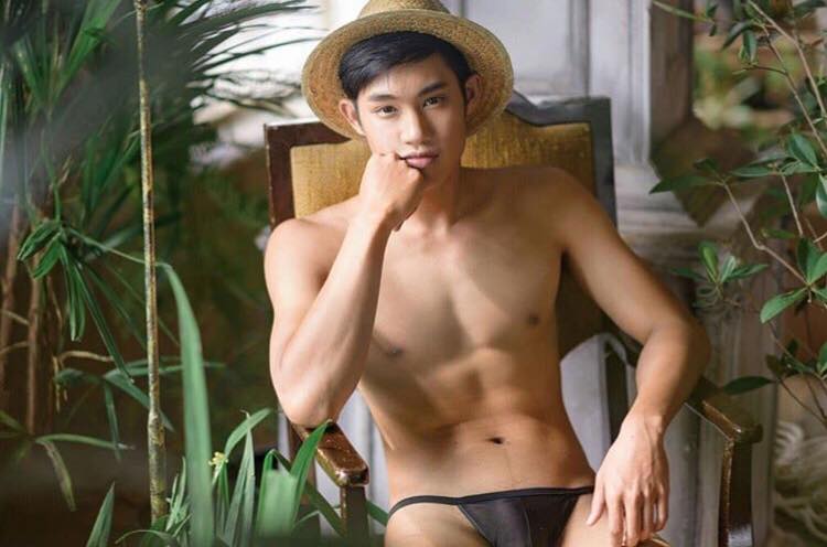 ถอดโชว์เรือนร่าง 1987