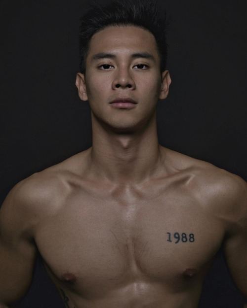 ถอดโชว์เรือนร่าง 1995