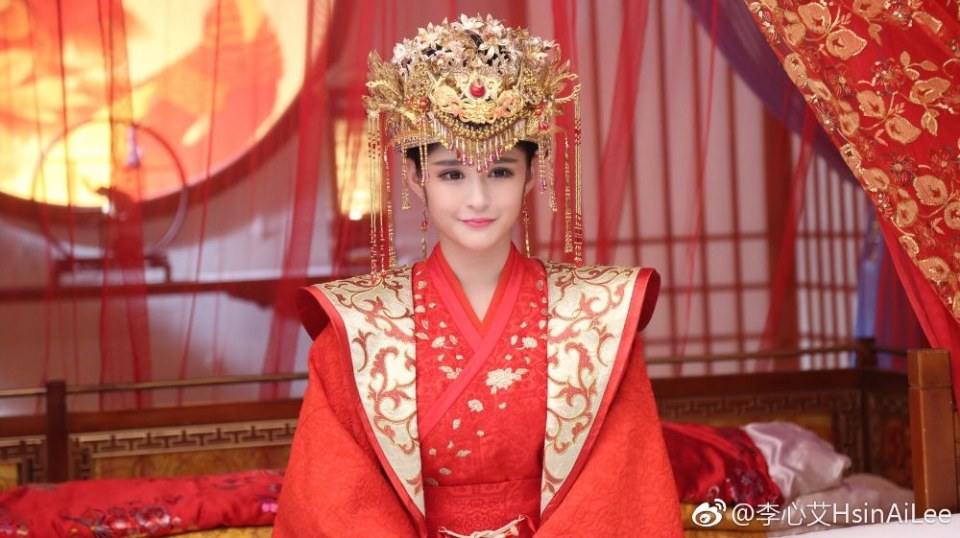 ละคร Hua Xie Hua Fei Hua Man Tian 《花谢花飞花满天》 2017 10