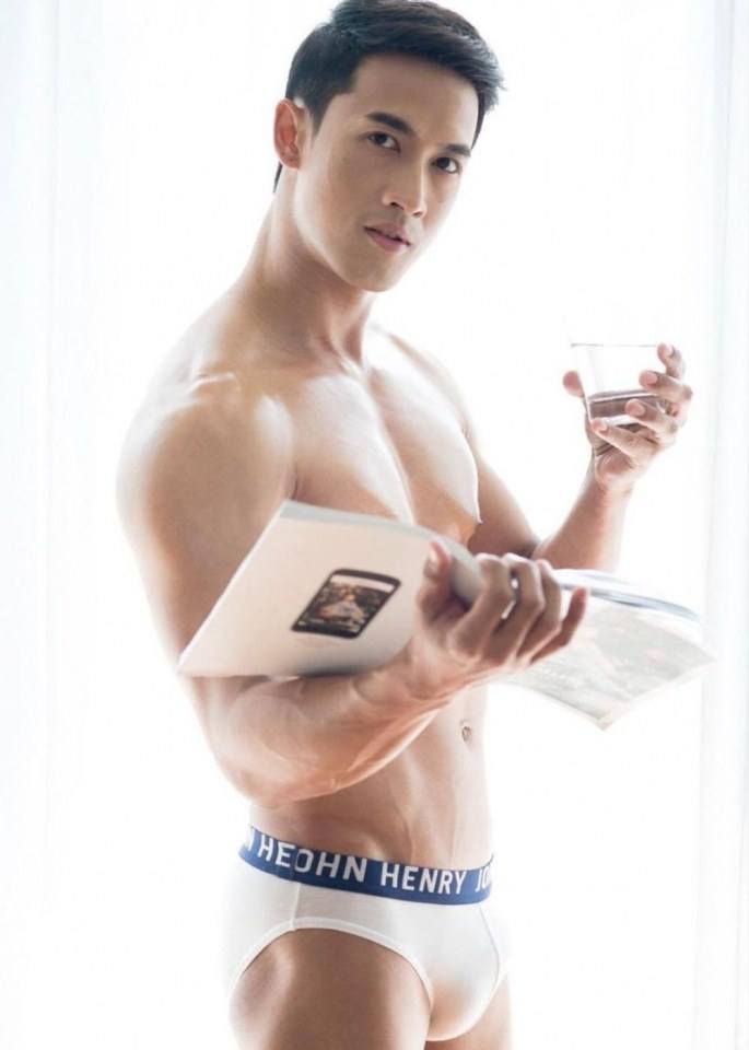 หล่อจังสามี