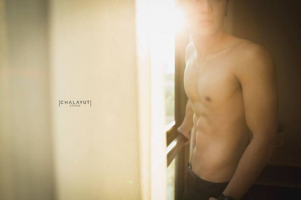 หล่อจังสามี