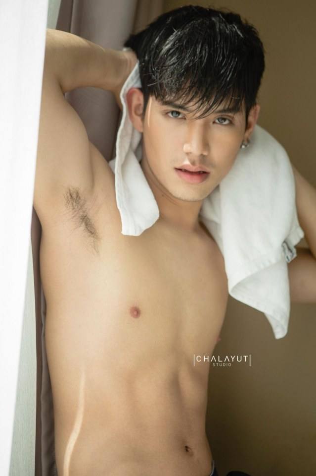 หล่อจังสามี