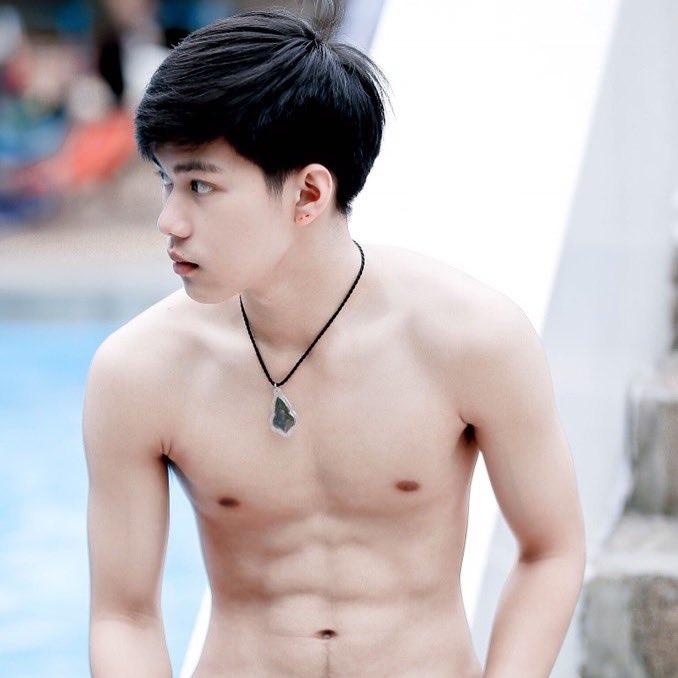 หล่อจังสามี