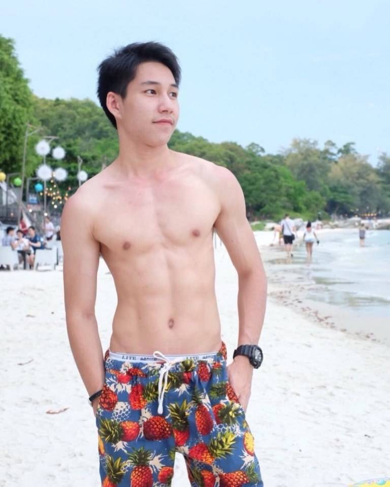 หล่อจังสามี