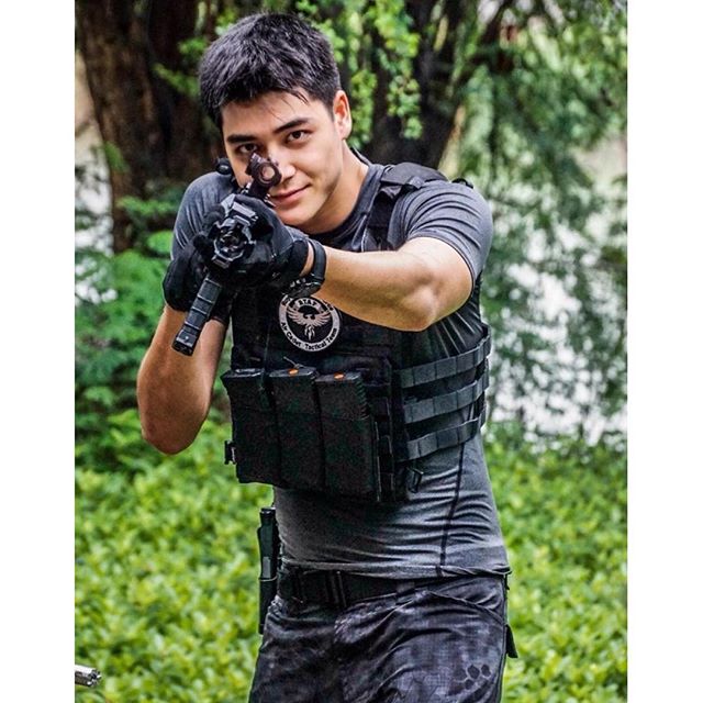 สามีละมุนมาก  อยากเล่นปืนสามี