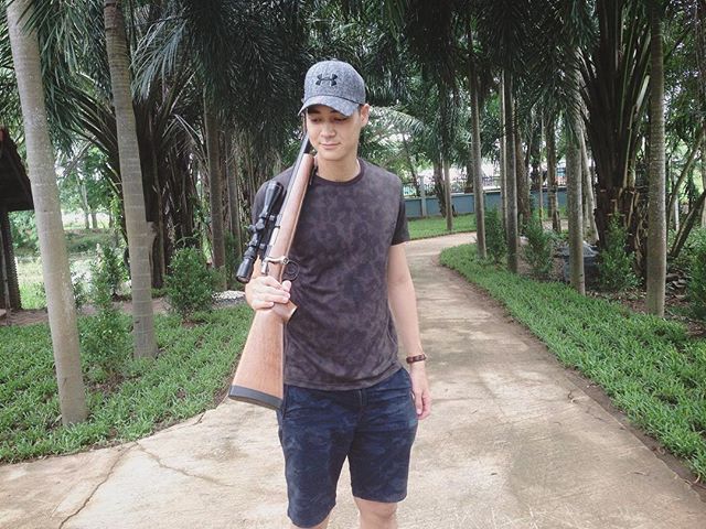 สามีละมุนมาก  อยากเล่นปืนสามี