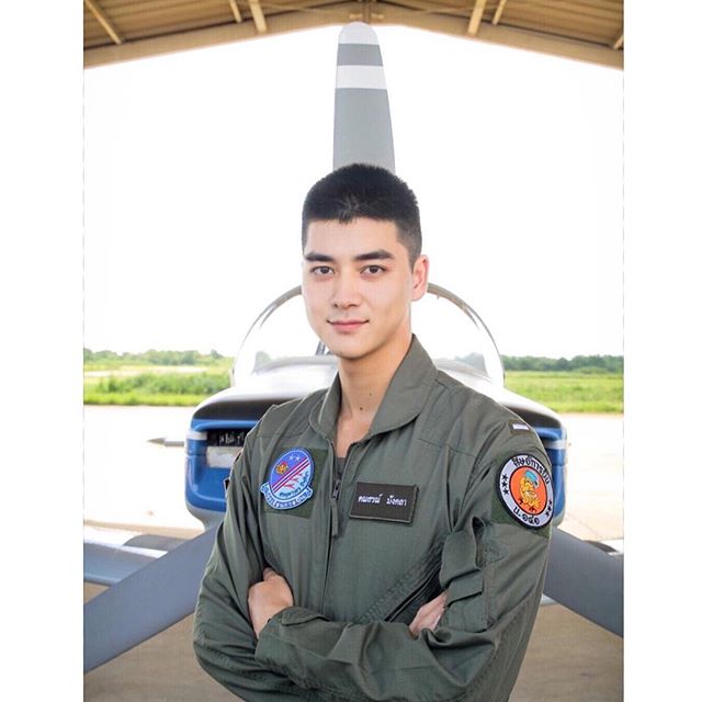 สามีละมุนมาก  อยากเล่นปืนสามี