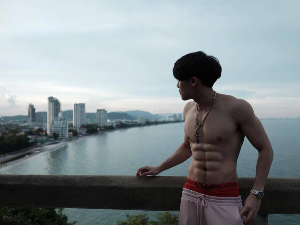คุณหมอขา2