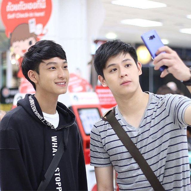 ปลื้ม ชิม่อน ...... นั่ลล๊าคคคขึ