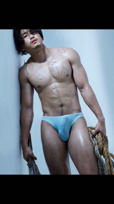 hot male 293 (18+)