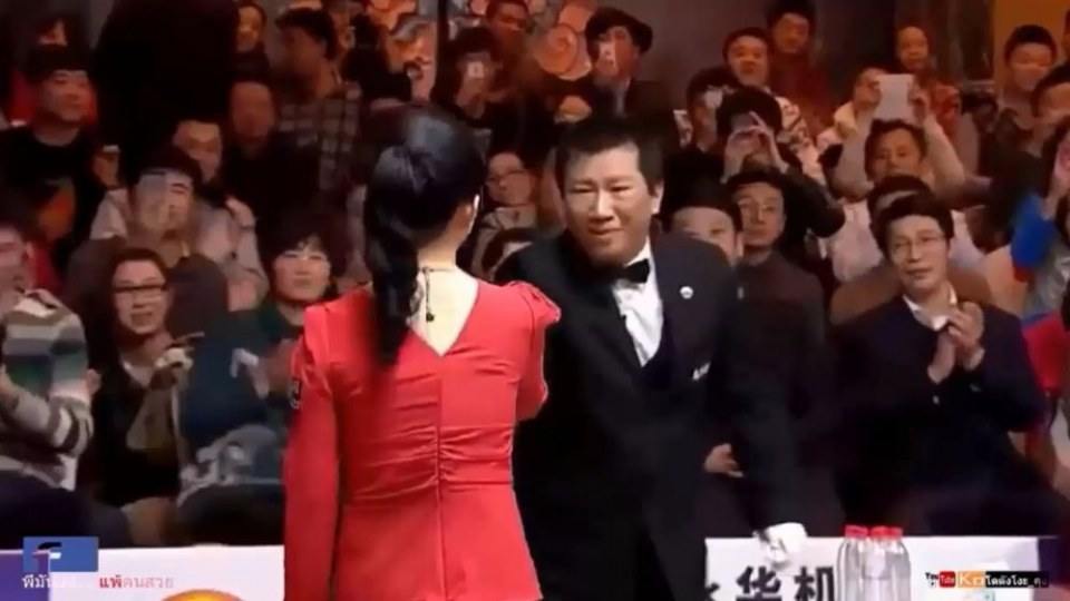สวัสดีค่ะท่านกรรมการ Pan Xiaoting คนสวยเองฝากด้วย น่ะค่ะ