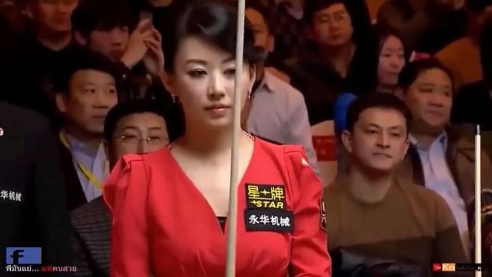 Pan Xiaoting เห็น Ronnie O'Sullivanมันแอบมองบั้นท้ายเราตาไม่กระพริบเลยค่ะ แต่ฉุนกรรมการนี่ล่ะมองจะจะเลย