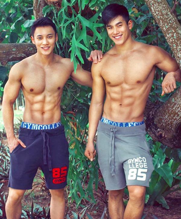 ถอดโชว์เรือนร่าง 2003