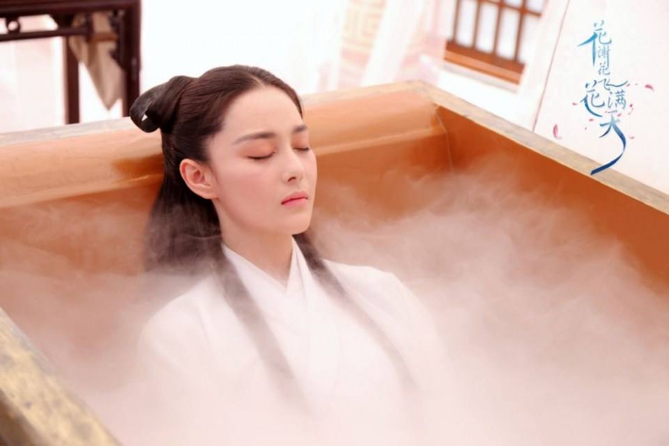ละคร Hua Xie Hua Fei Hua Man Tian 《花谢花飞花满天》 2017 15