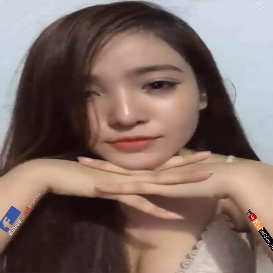 ดูซิค่ะ มาบอกไม่มีเวลามาหาหนู หากมีเวลาจะมา_ หอมเเก้ม ... ทั้งคืน