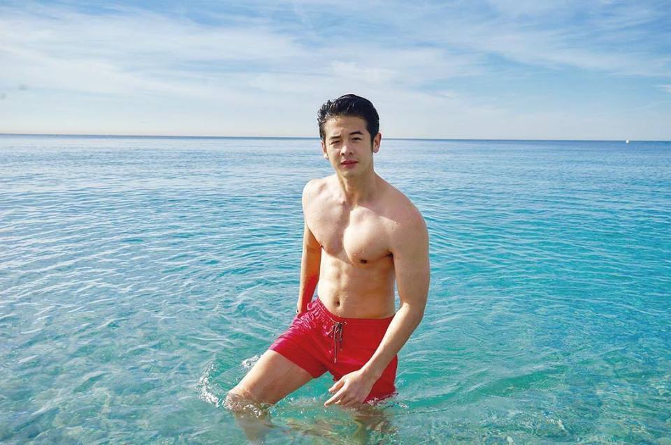 ถอดโชว์เรือนร่าง 2013