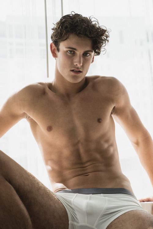 Hot guy in underwear 304