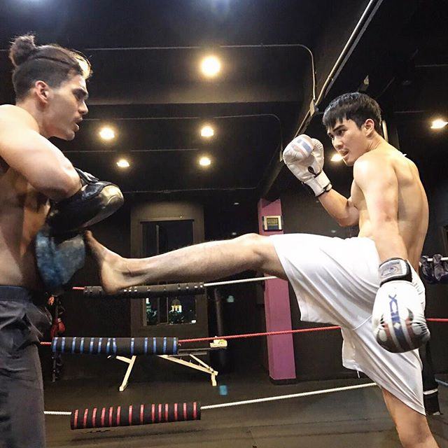 สามีดิว นัทธพงศ์