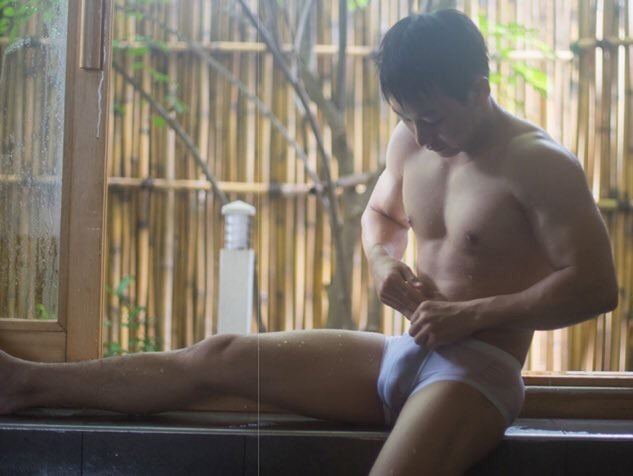 hot male 307 (18+)