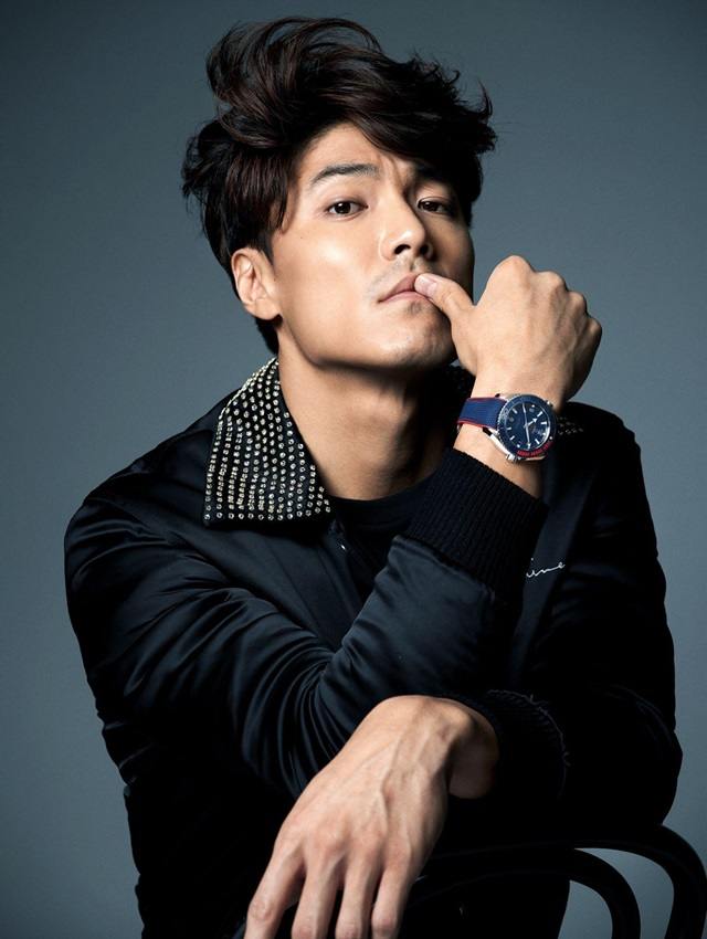 Lee Jae Yoon @ Men's Folio Singapore December 2017