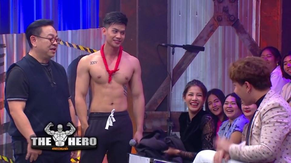 โปรดส่งเจ้ามาฮักข้อยทีมักคนนี้เหลือเกิน หล่อ หุ่นดีขั้นเทพสุดๆ เจมส์//เกมพันหน้า The Hero
