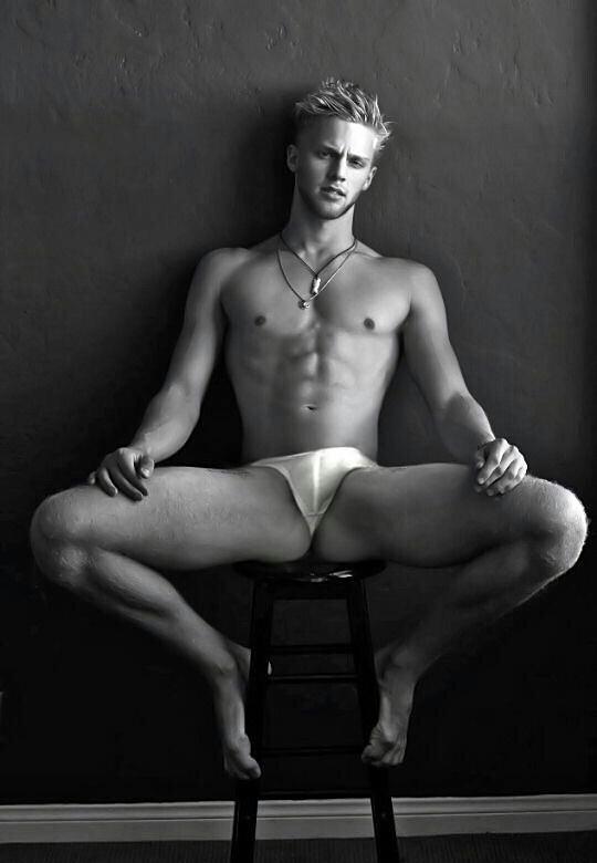 hot male 308 (18+)