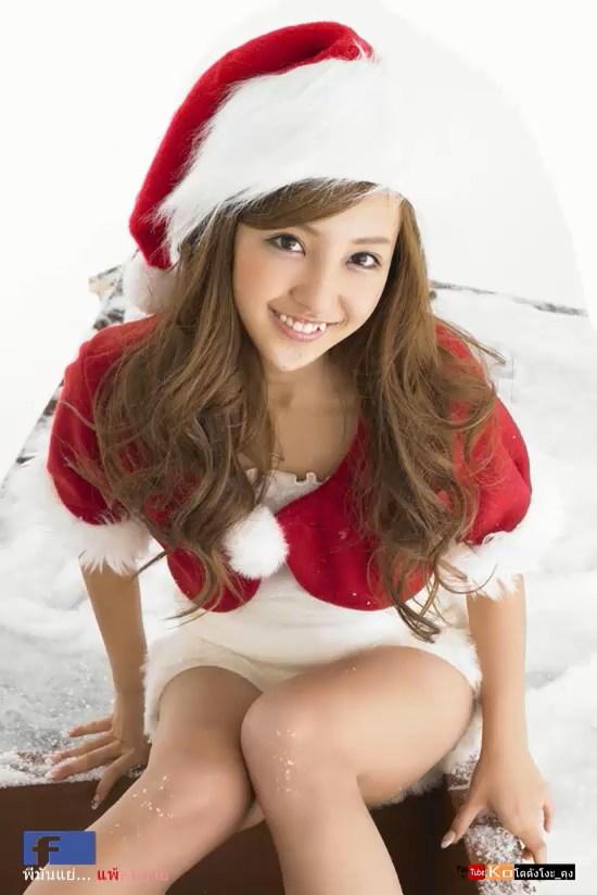 &nbsp;May this Christmas shine with moments of love, laughter and friendliness and may the coming year bring you contentment and joy. Have a Merry Christmas.  ขอให้คริสต์มาสนี้ส่องประกายไปด้วยความรัก เสียง