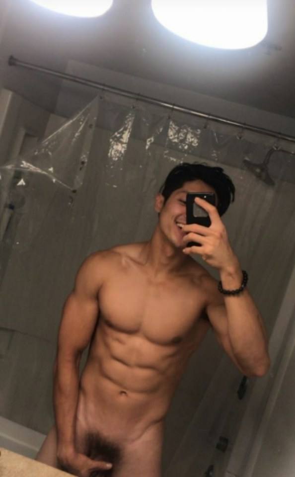 hot male 313 (18+)