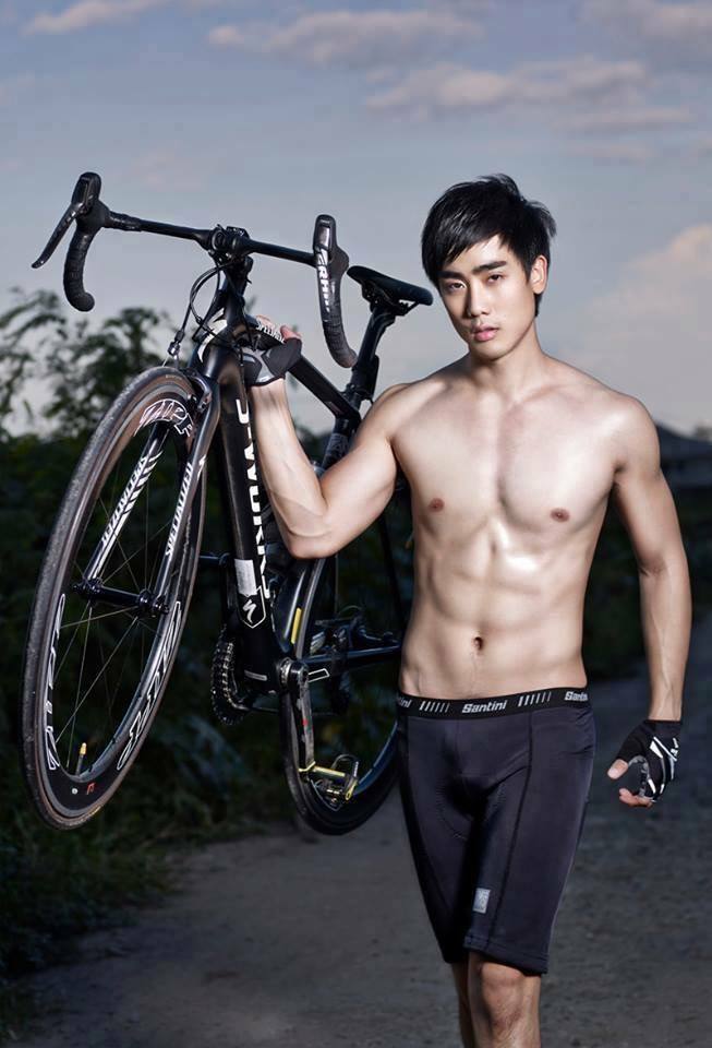 ฮัท - จิรวิชญ์ พงษ์ไพจิตร (จาก The Star 8)