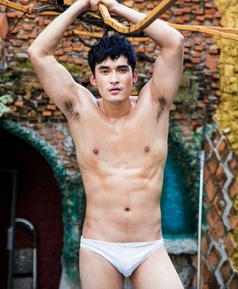hot male 314 (18+)