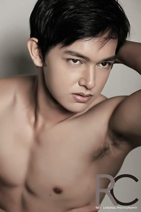 จ้องตาแฉะ