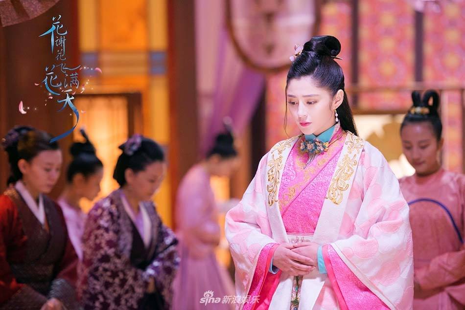 ละคร Hua Xie Hua Fei Hua Man Tian 《花谢花飞花满天》 2017 19