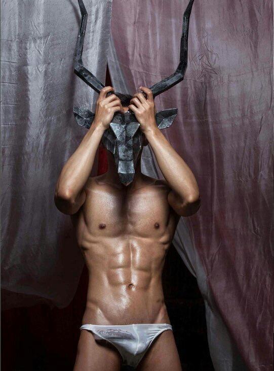 hot male 315 (18+)