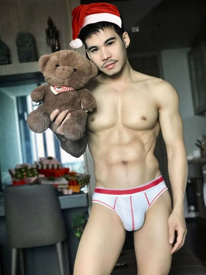 hot male 316 (18+)