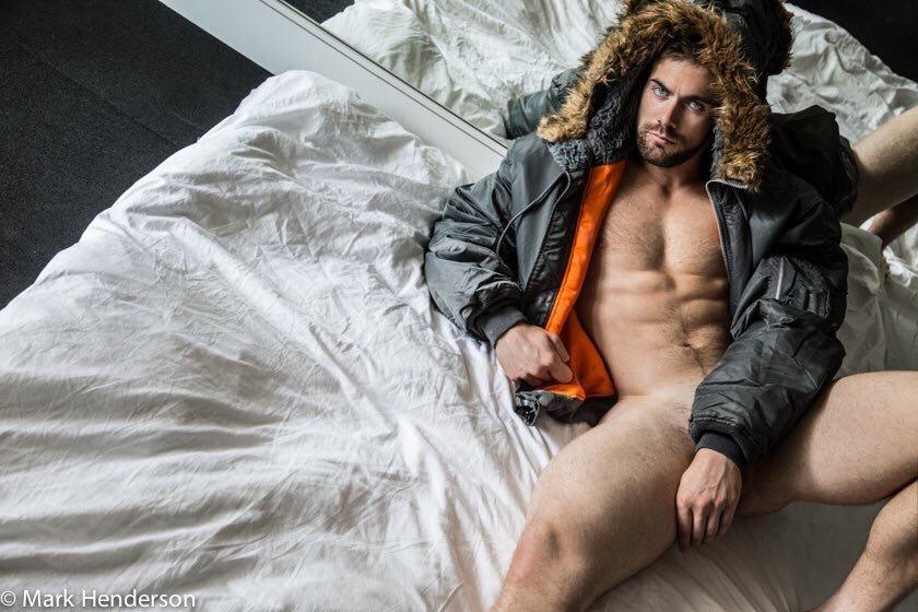 hot male 317 (18+)
