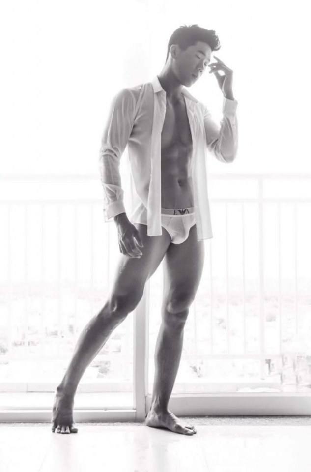 hot male 317 (18+)