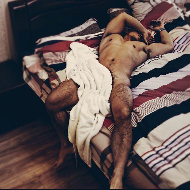 hot male 320 (18+)