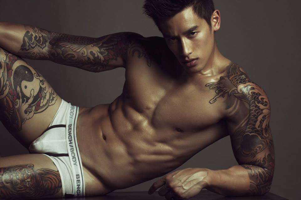 hot male 321 (18+)