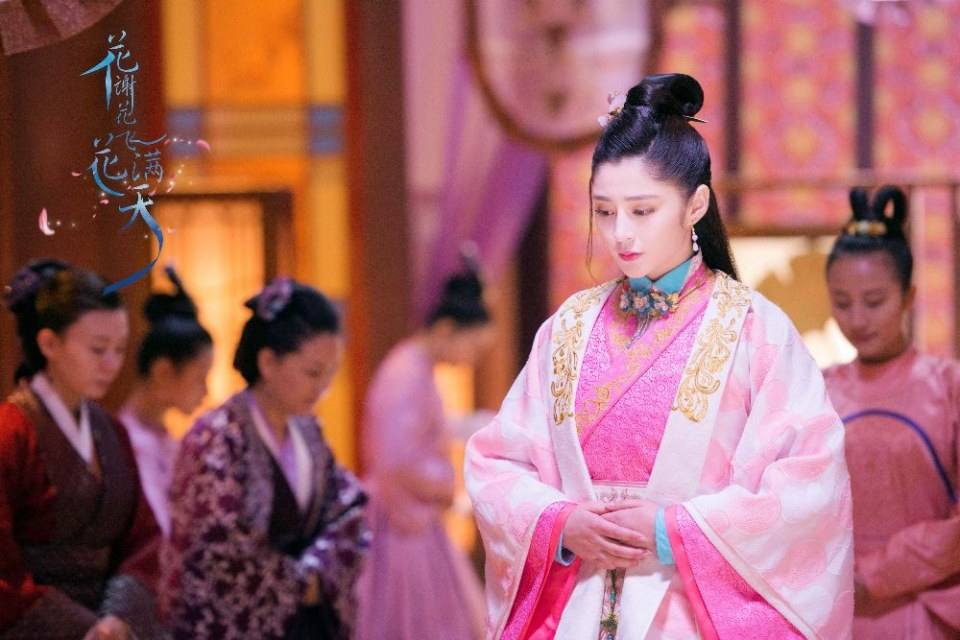 ละคร Hua Xie Hua Fei Hua Man Tian 《花谢花飞花满天》 2017 20