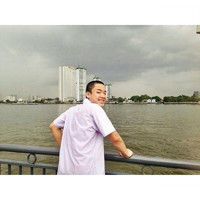 ผู้ชายที่มีผมสั้นโดนใจฉัน 2,412